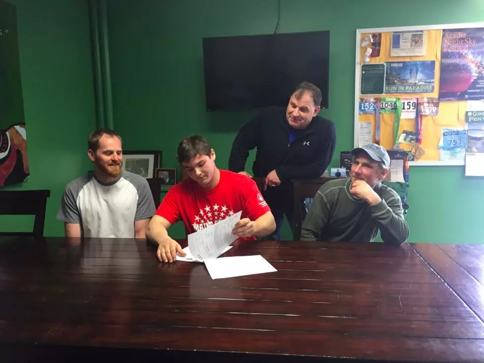Albee Signs National Letter of Intent