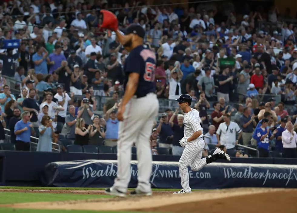 Red Sox Fall to Yankees 8-1 Tied for 1st Place