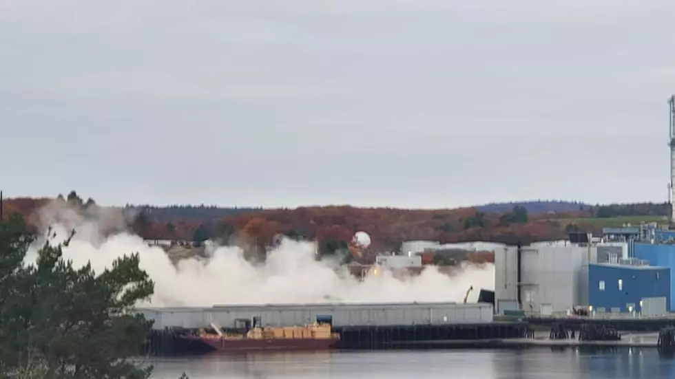 Boiler Stack at Former Verso Mill in Bucksport Comes Down [VIDEO]