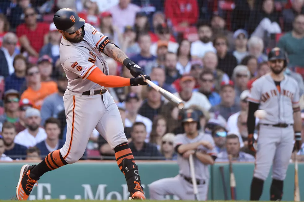 Red Sox Sign Kevin Pillar to 1 Year Contract