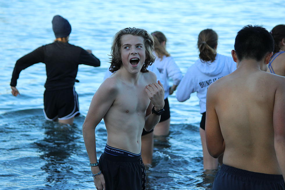 MDI Cross Country Teams &#8220;Take a Dip&#8221; to Get Ready for States [PHOTOS]