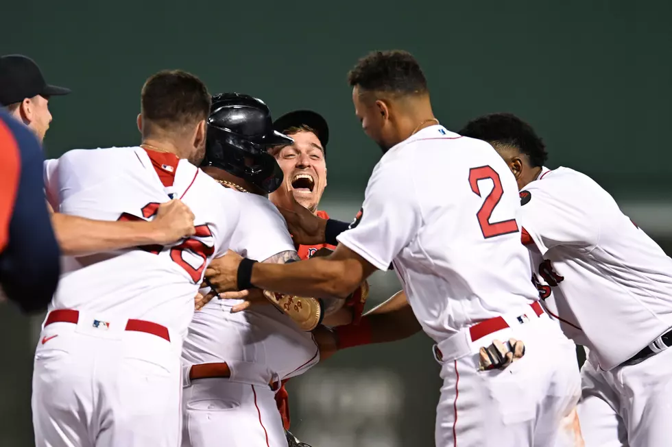 Red Sox Walk-Off Yankees Win in 10 Innings 6-5 [VIDEO]