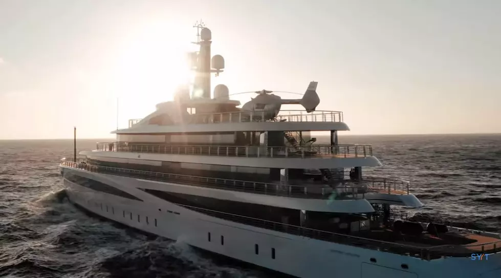 Super Yacht “Viva” Bigger Than a Football Field in Bar Harbor’s Waters [VIDEO]