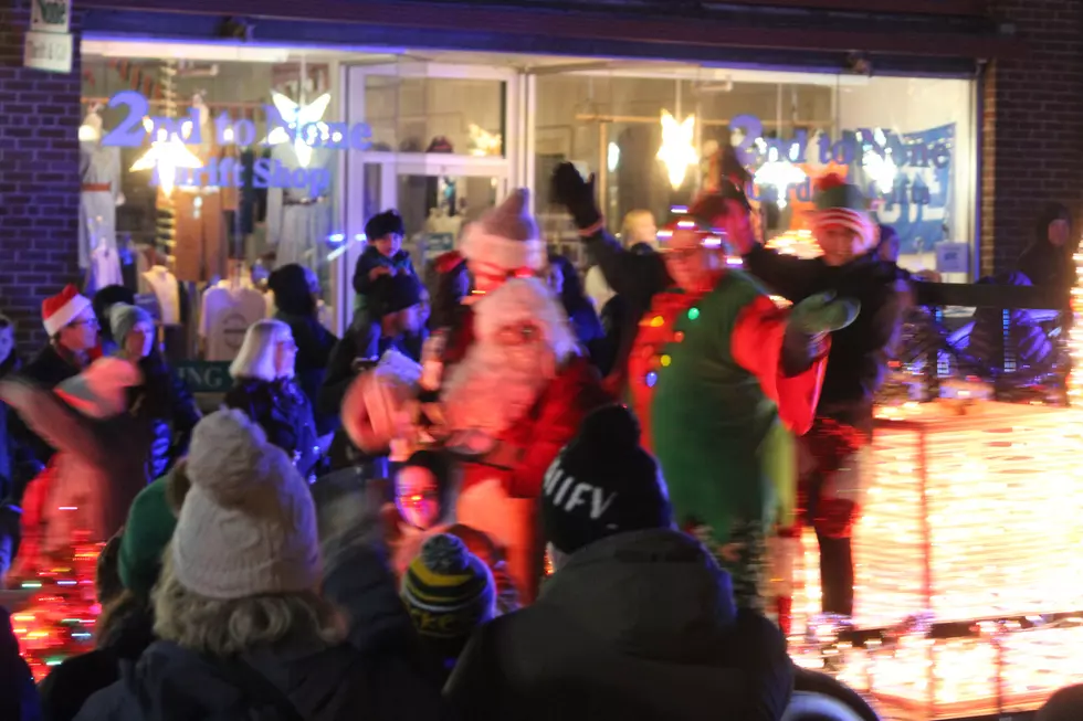 Register Now for the 43rd Annual Ellsworth Christmas Parade
