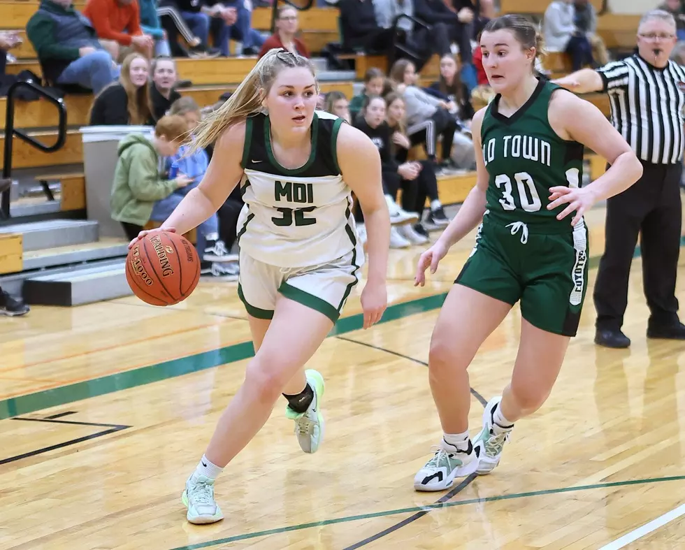 Old Town Girls Escape with Win &#8211; Beat MDI 41-37 [STATS &#038; PHOTOS]
