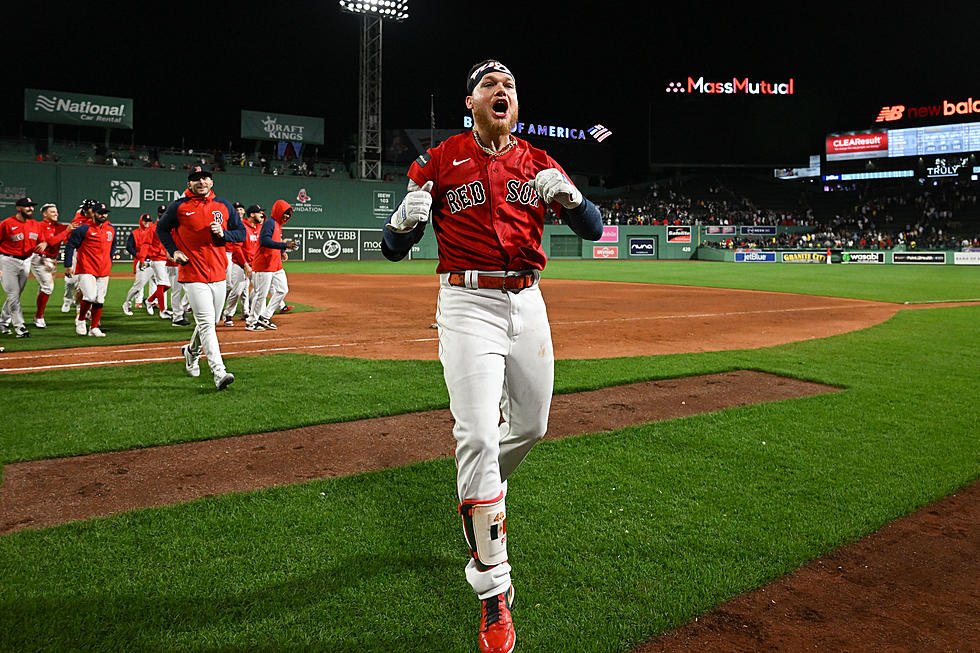 Red Sox Beat Twins 5-4 in Walk-Off in 10 Innings