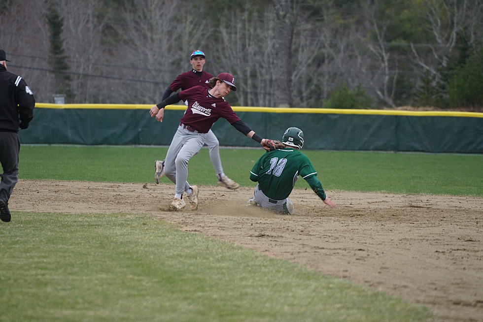 MDI Rallies for 3 Runs in 6th and Beats Ellsworth 4-3 [PHOTOS}