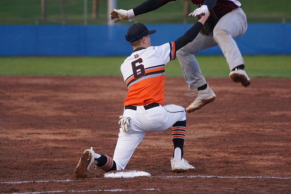Brewer Beats Ellsworth 2-0 in Pitcher&#8217;s Duel Wednesday Night at Mansfield [PHOTOS]