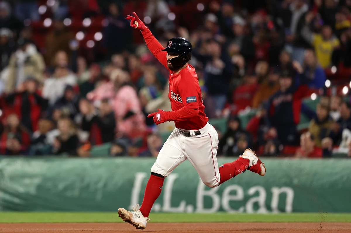 Connor Wong hits go-ahead sac fly, Red Sox bullpen dominates in 2