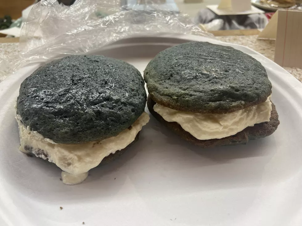 Blueberry Pie Whoopie Pie 2023 Blue Hill Fair September 4, 2023 Photo Chris Popper