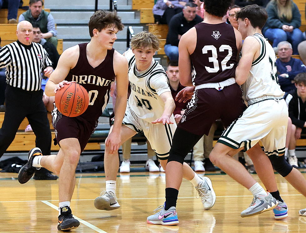 Orono Boys Beat MDI 50-37 [PHOTOS/STATS]