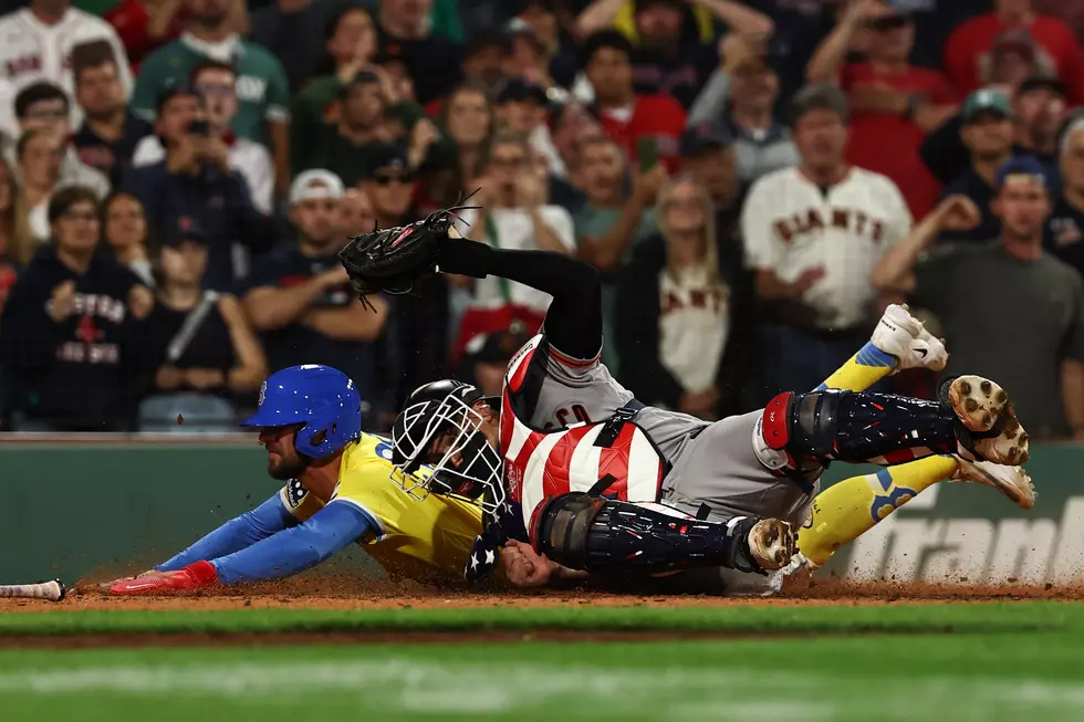 Red Sox Score 3 Runs in 9th Inning and Win on a Walk-Off Slide Beating Giants 3-2 [VIDEO]