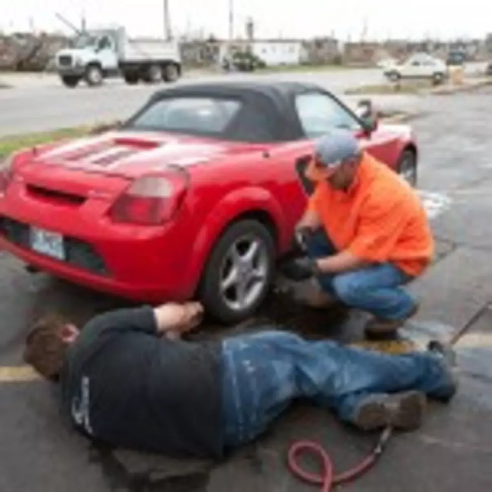 Most People Don&#8217;t Know How to Change a Tire