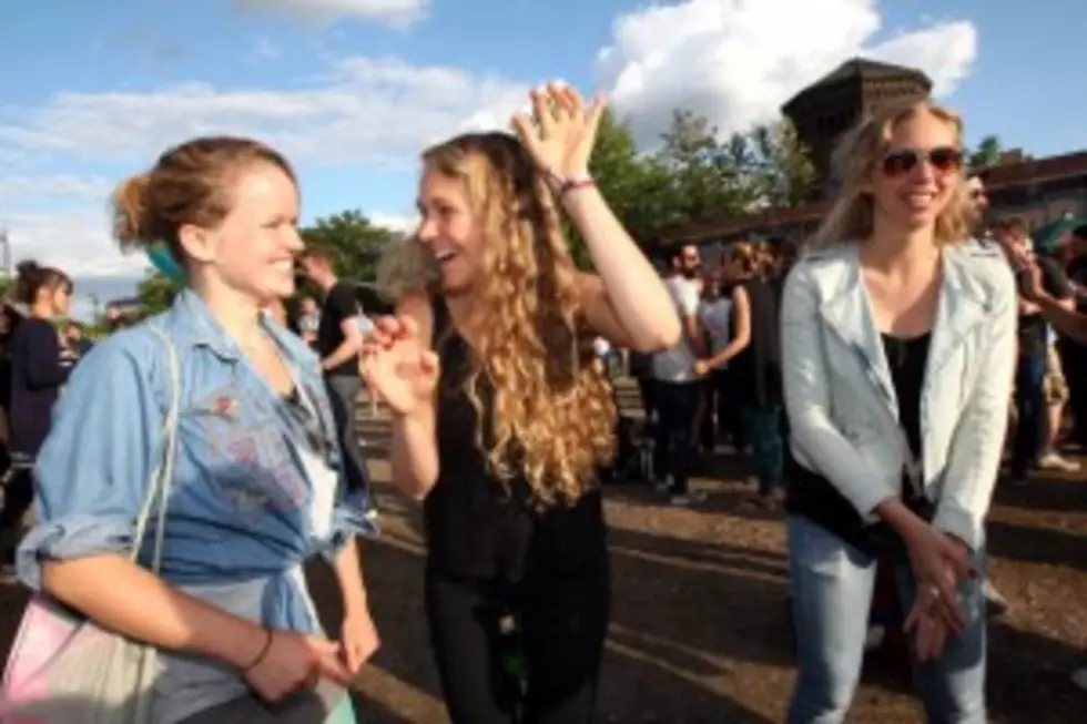 Look at Those Hipsters Dance [VIDEO]