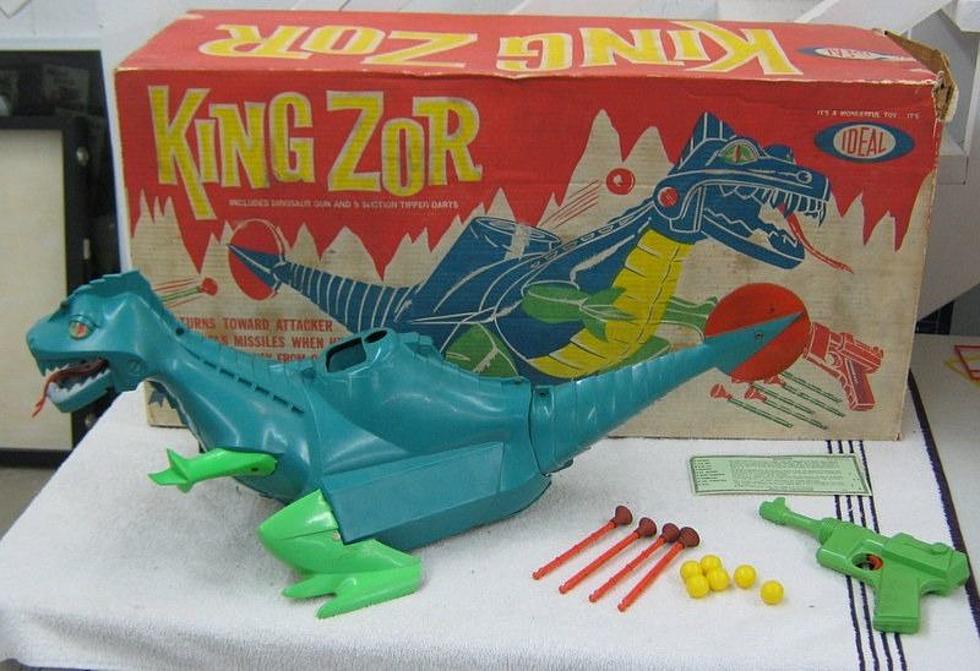 Throw Back Thursday King Zor Fighting Dinosaur [VIDEO]