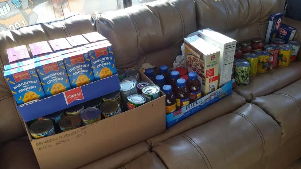 Food-A-Bago Food Drive Day One [PICTURES]