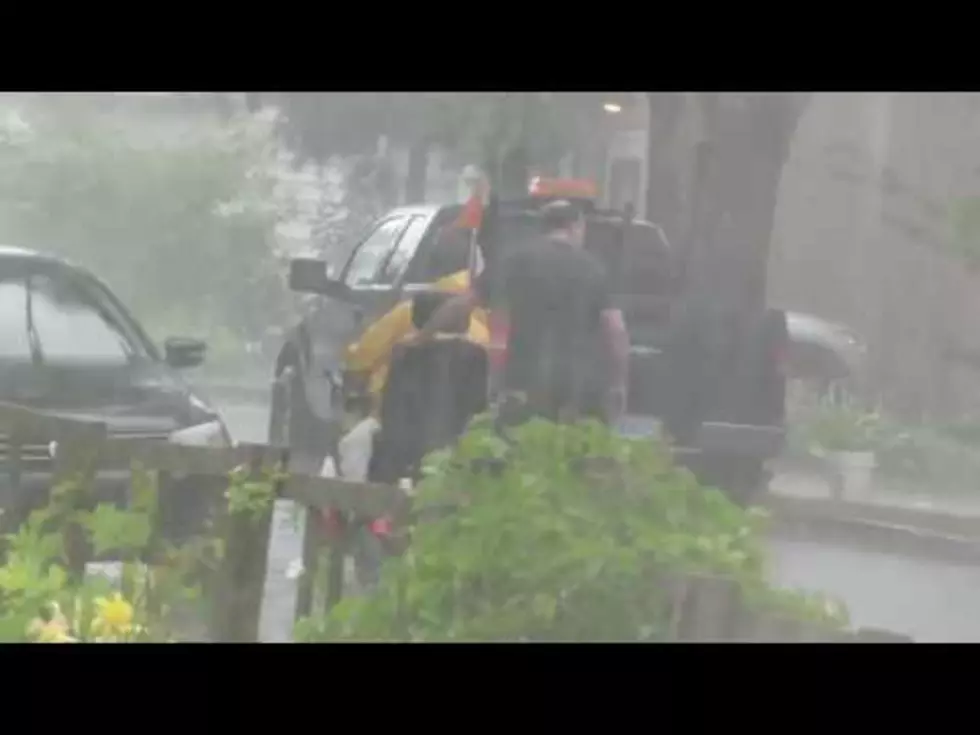 Good Dude Helps Out In Storm