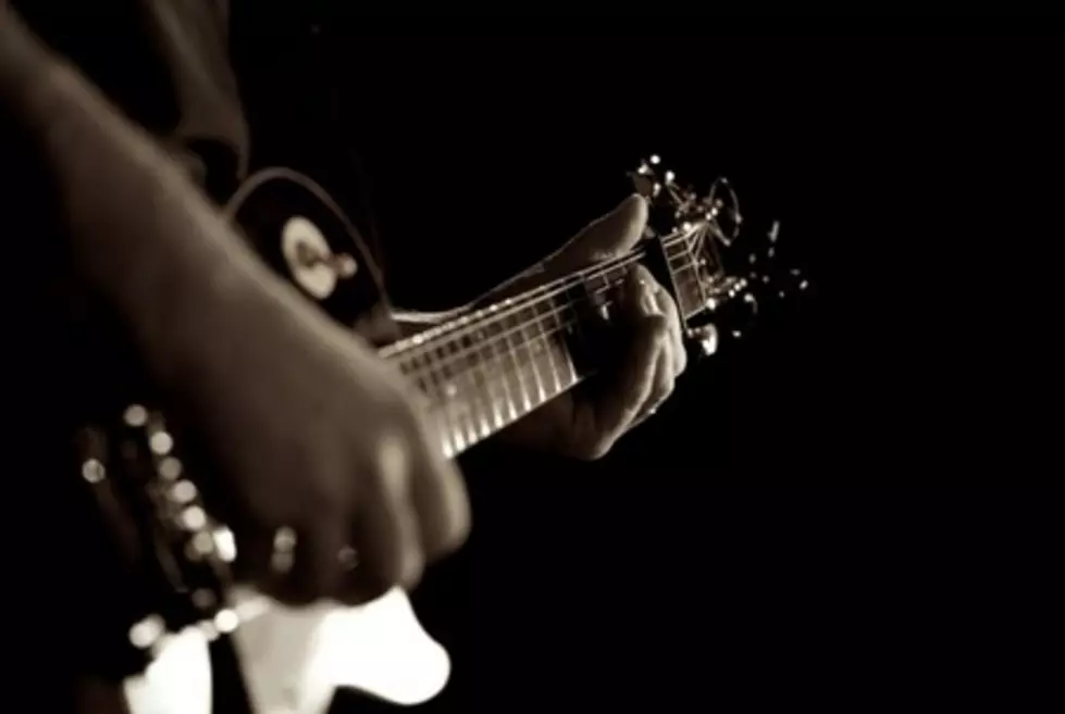 Watch 10-Year-Old Endicott Guitarist Play the Anthem at AHL Game 