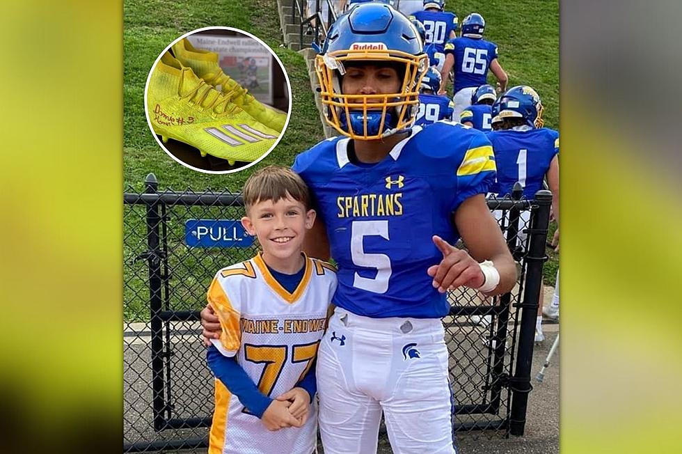 M-E Football Player Goes Above And Beyond For Young Fan