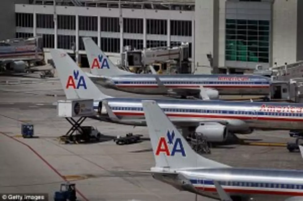 American Airlines Holds Parents Hostage With &#8216;Sit Together&#8217; Fees