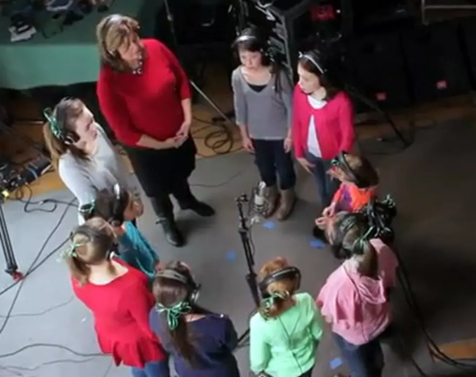 Sandy Hook Students Record &#8220;Somewhere Over the Rainbow&#8221; Benefit Song