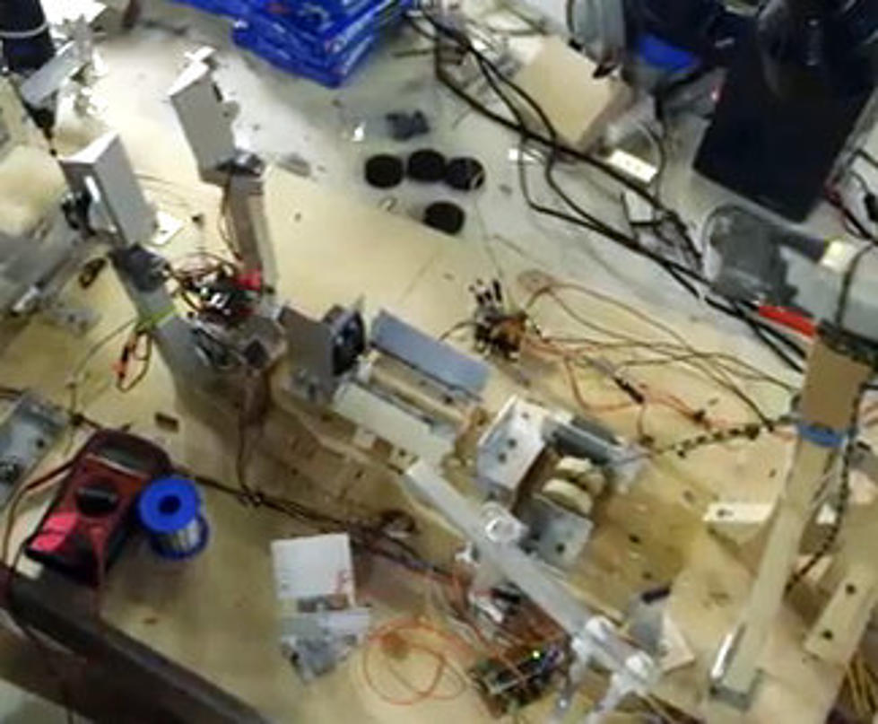 Man Invents Oreo Separator Machine [VIDEO]
