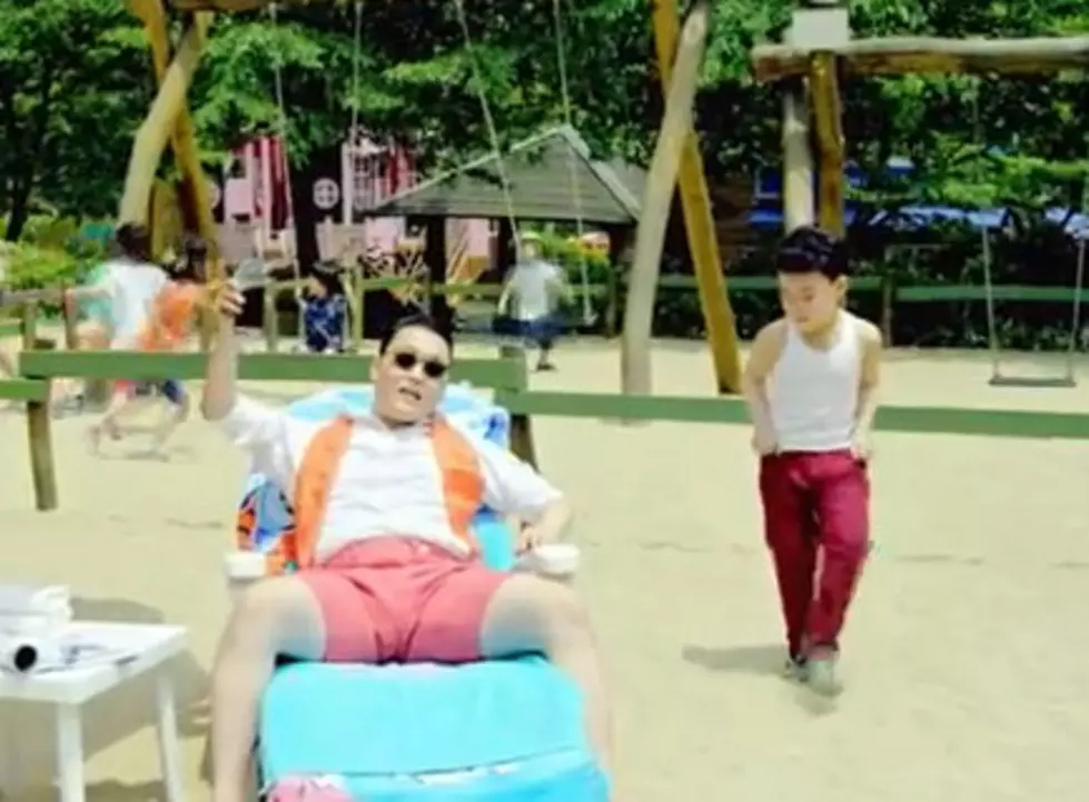Harlem Shake vs. Gangnam Style [VIDEO]