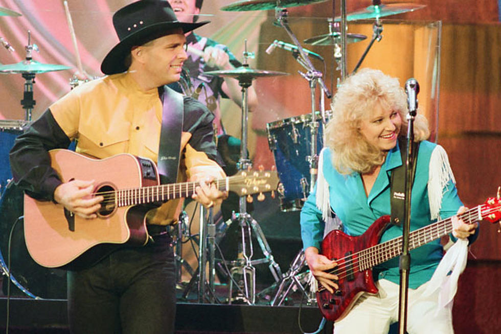 Betsy Smittle, Garth Brooks&#8217; Sister Has Died At The Age of 60