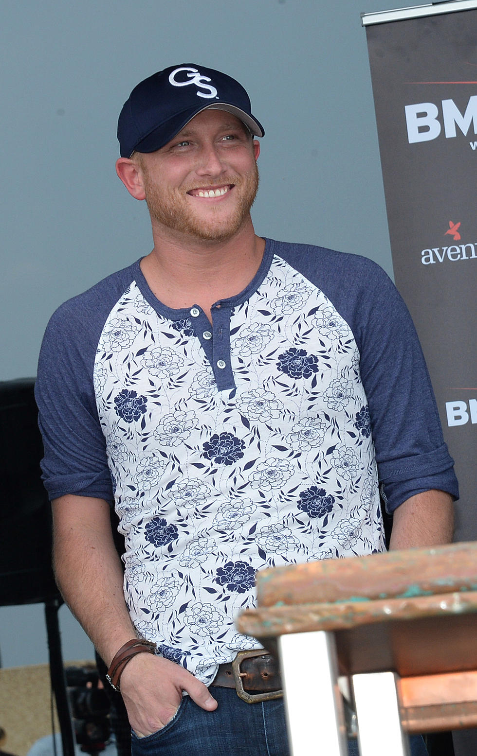Acoustic Listen to Cole Swindell’s ‘Hope You Get Lonely Tonight’ [VIDEO]