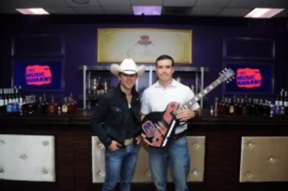 Justin Moore Announces Winner Of Crown Royal&#8217;s Your Hero&#8217;s Name Contest