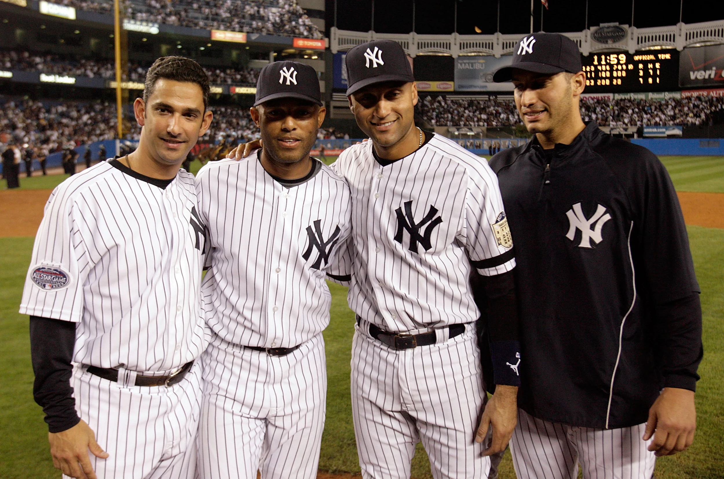 Yankees to retire Nos. of Bernie, Jorge, Pettitte