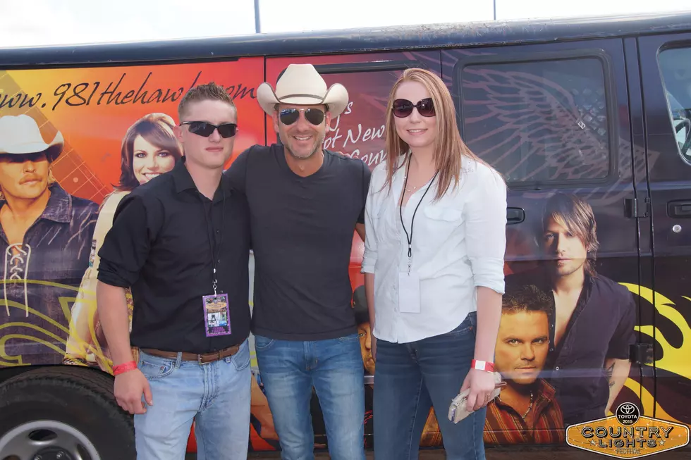 Fan Meet &#038; Greet With Craig Campbell at Toyota Country Lights Festival 2015 [PHOTOS]