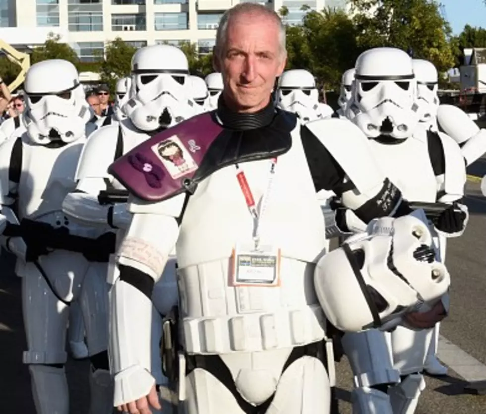 Man Walks 645 Miles Dressed as Stormtrooper to Honor His Wife