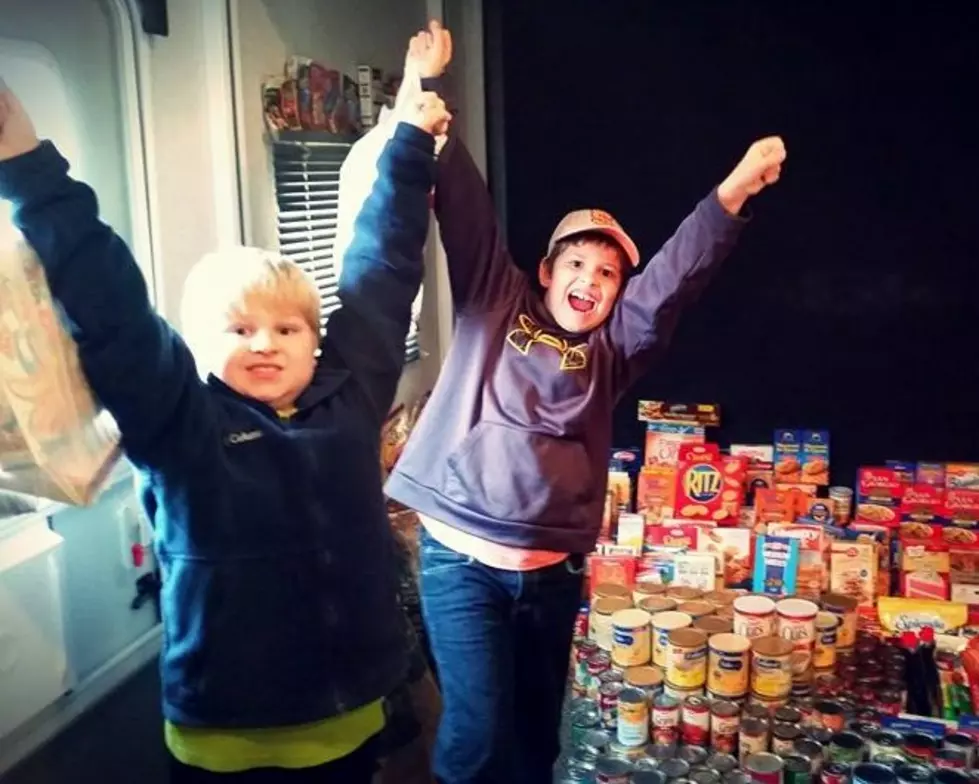 Community Shows Outpouring of Love for Neighbors in Need [WATCH]