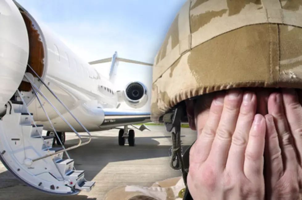 Stranger Buys Soldier a Plane Ticket