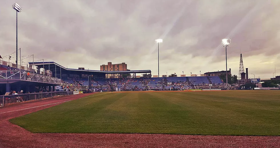 RubberDucks Stay Afloat Versus Ponies