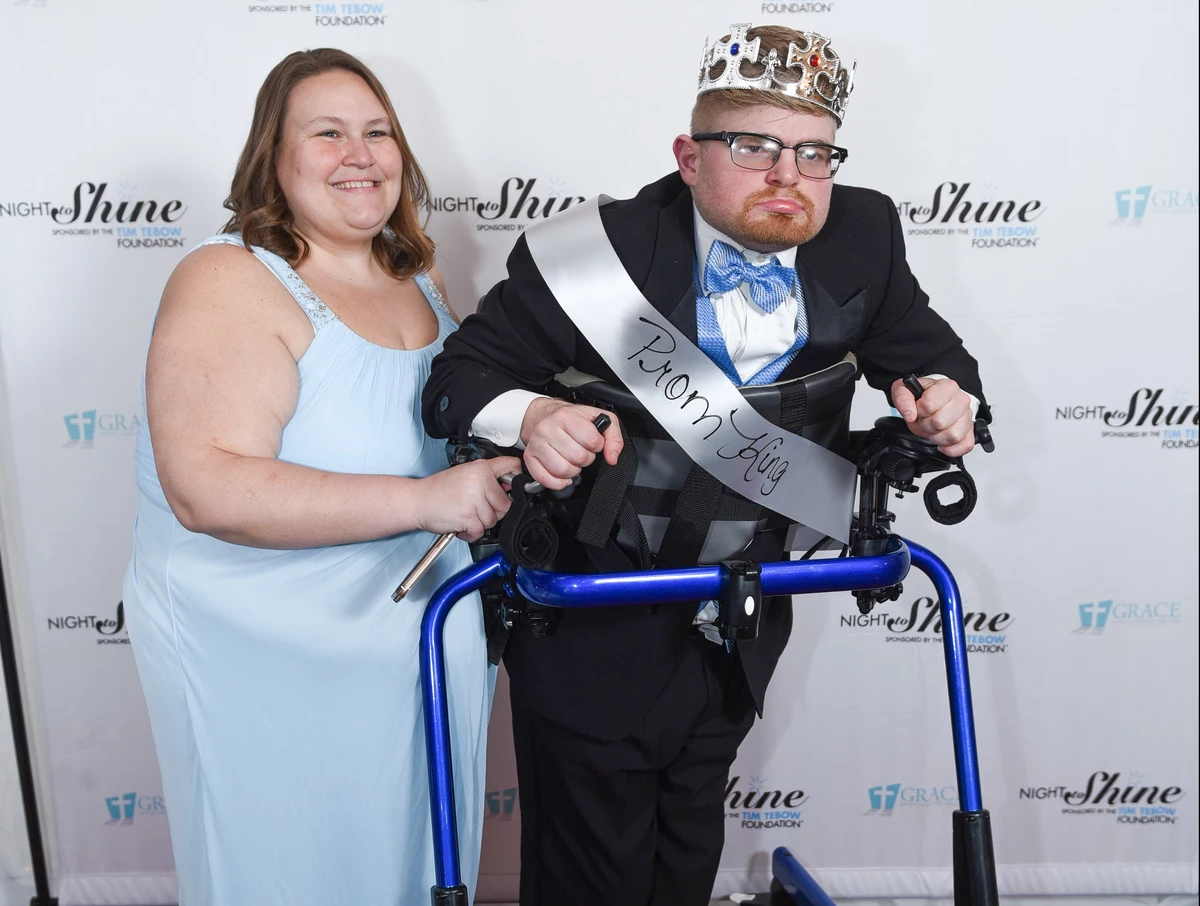Amazing Prom for People With Special Needs Returns to Binghamton