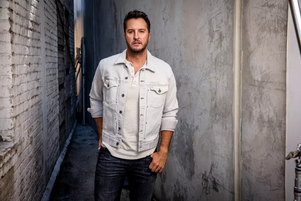 Win an Exclusive Luke Bryan Living Room Concert and Q &#038; A