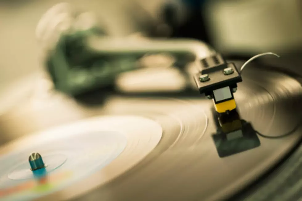 Vinyl Record Sales Soar-Outselling CDs for First Time Since 1980s