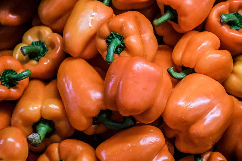 Bell Peppers: Differences Between Green, Yellow, Orange, and Red -  Delishably
