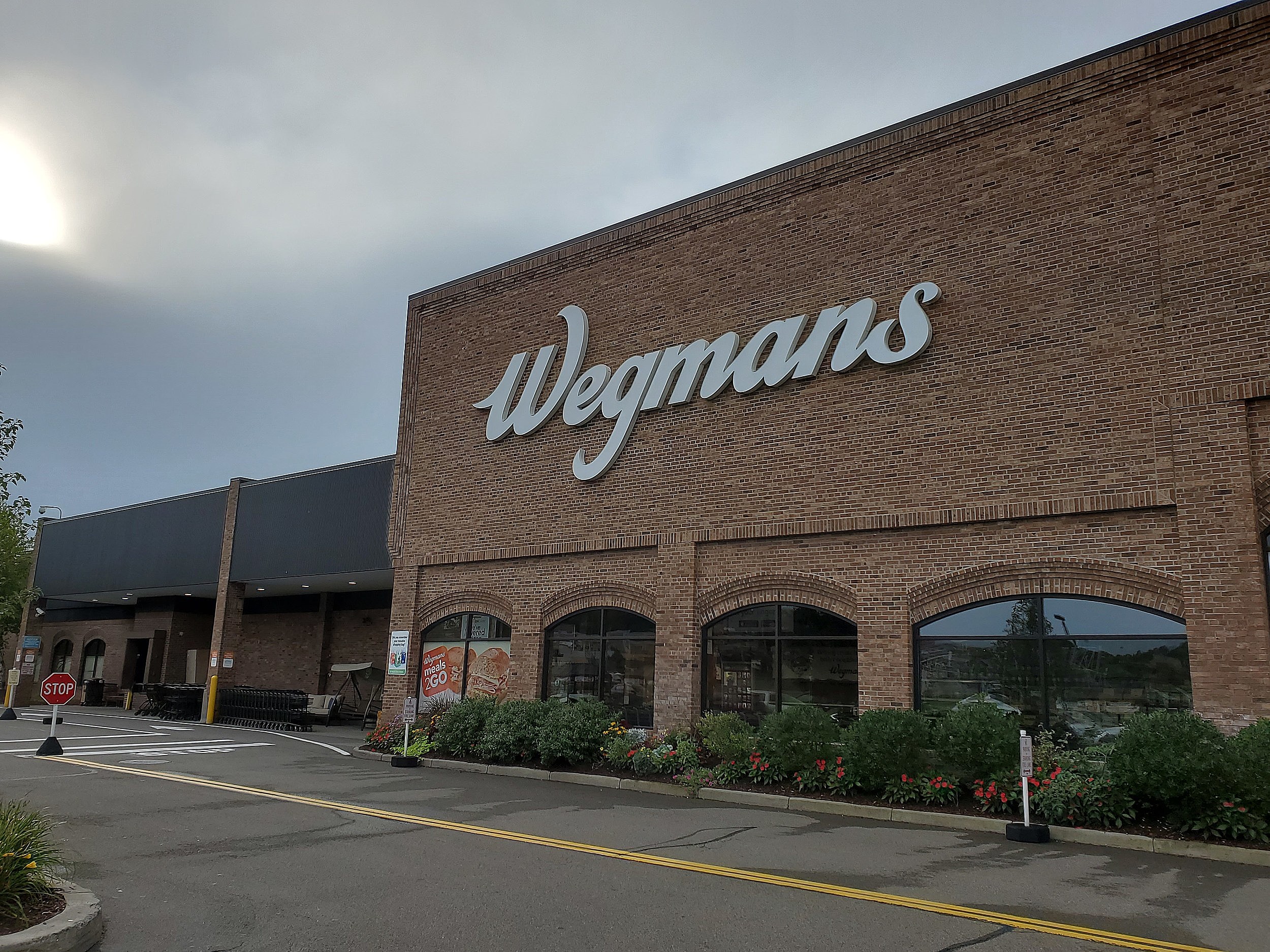 Bills, Wegmans team up to support food-insecure families with food  allergies and special diet needs