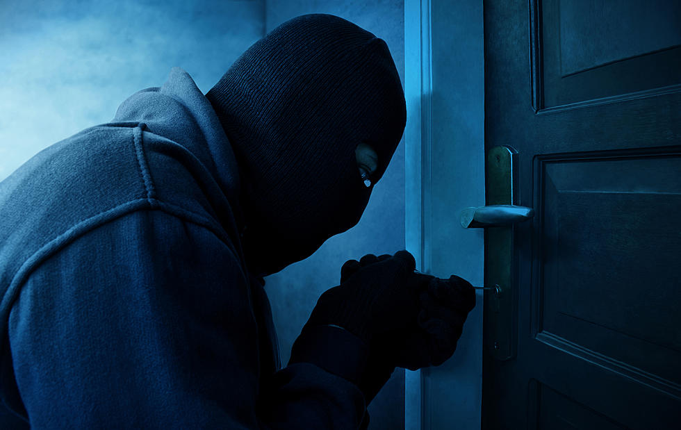 25 Easy Ways To Protect Your Home and Possessions From Thieves 