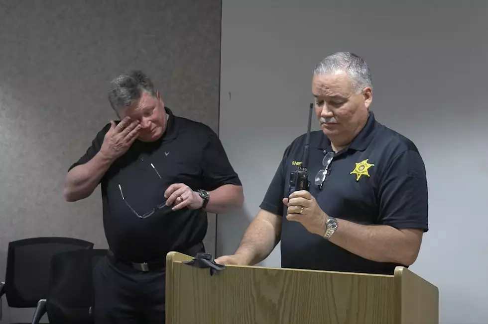 WATCH: Delaware County Undersheriff Retires With Help From 911