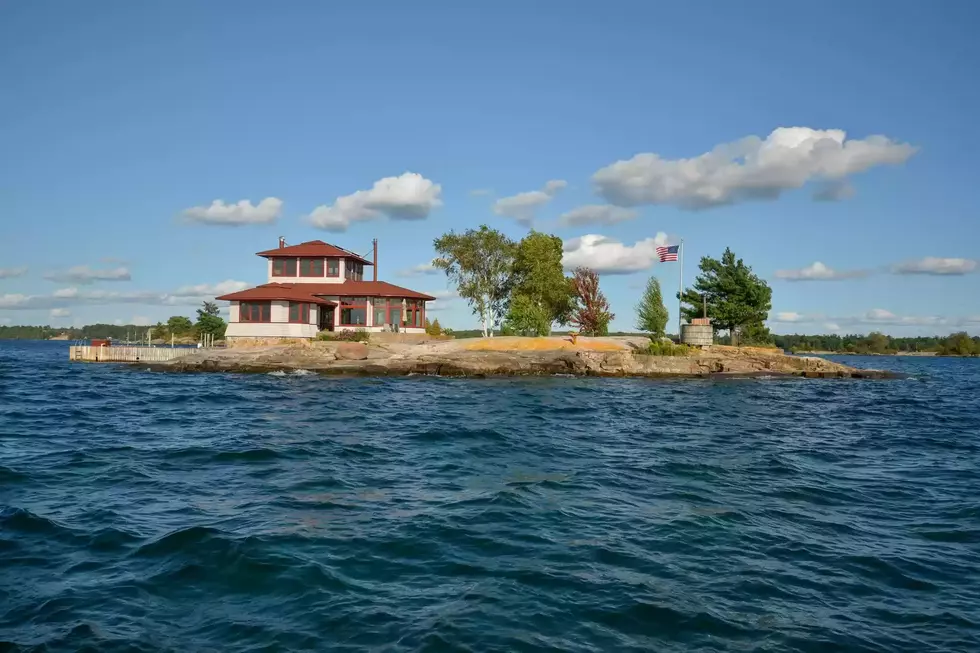 Live the Hermit Life On This St. Lawrence River Private Island