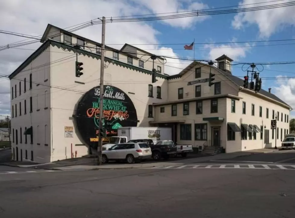 The Largest Pancake Griddle in the World Can Be Seen in Upstate New York