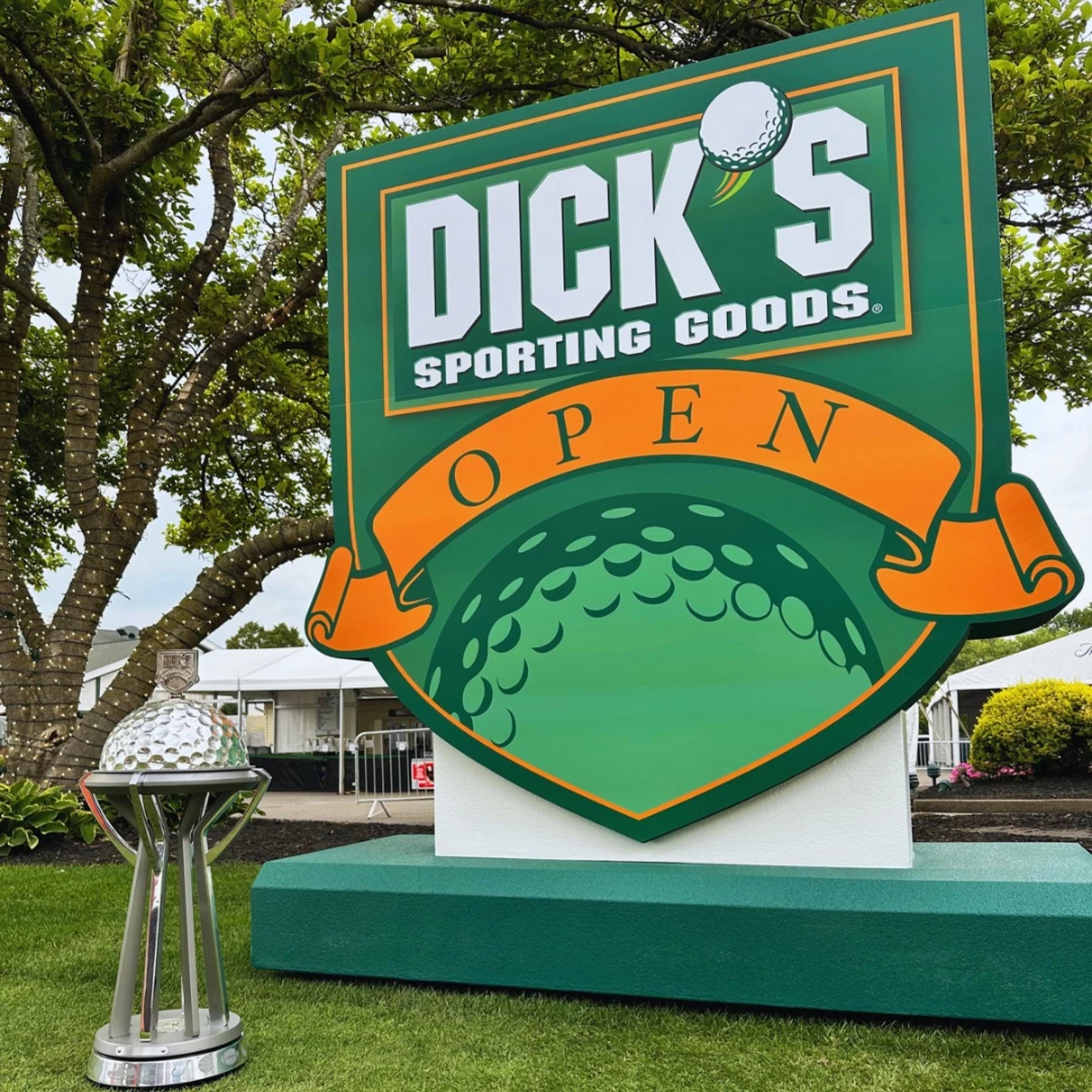 Dick's Sporting Goods hosts grand opening this weekend, Local News