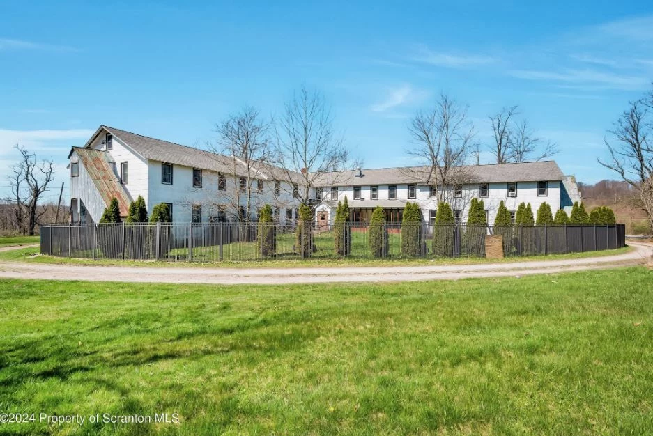 Twin Tiers Estate on 130+ Acres: Endless Possibilities Await!
