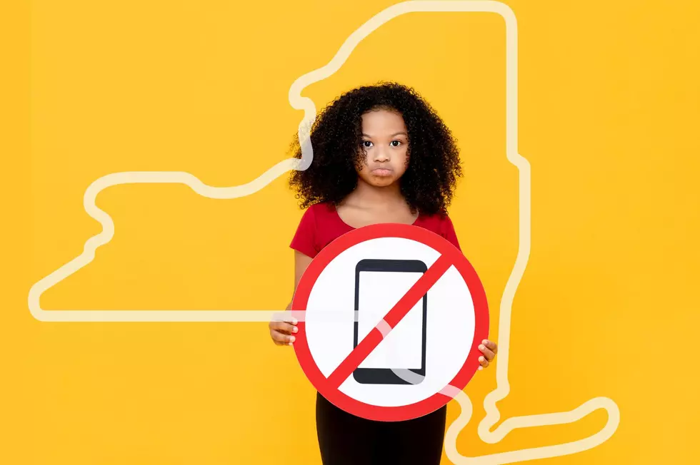 New York May Ban Smartphones in Your Kid’s School