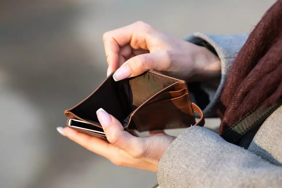 New Yorkers Spend Paychecks Faster Than You Might Think