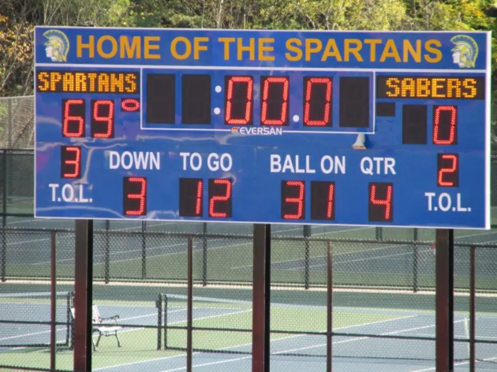 Spartans Crush Sabers On Homecoming